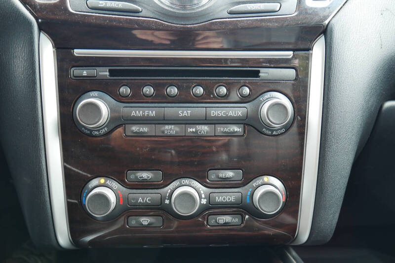 2014 Nissan Pathfinder SL