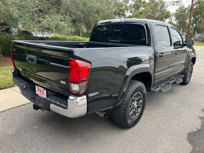 2018 Toyota Tacoma SR5 photo 2