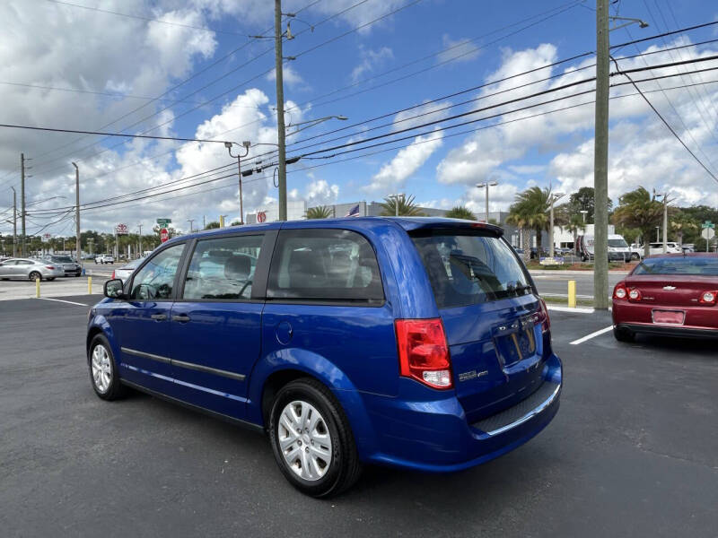 2013 Dodge Grand Caravan SE
