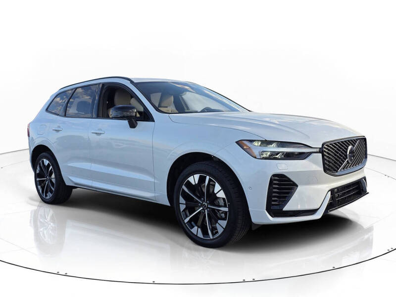 2026 Volvo XC60 T8 Plus