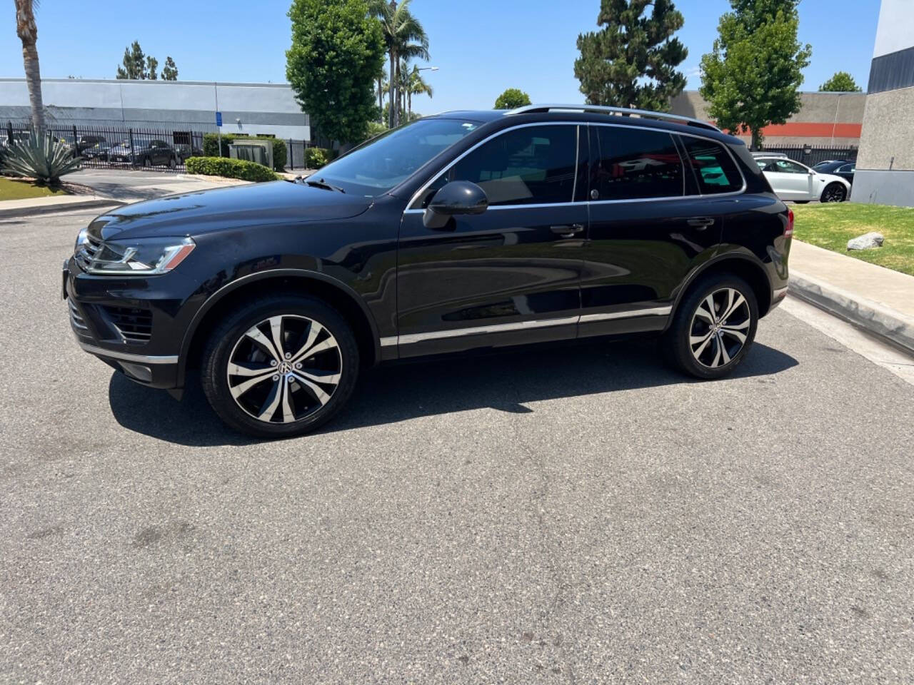 2017 Volkswagen Touareg for sale at ZRV AUTO INC in Brea, CA