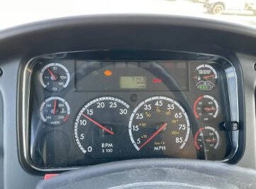 2014 Freightliner M2 106