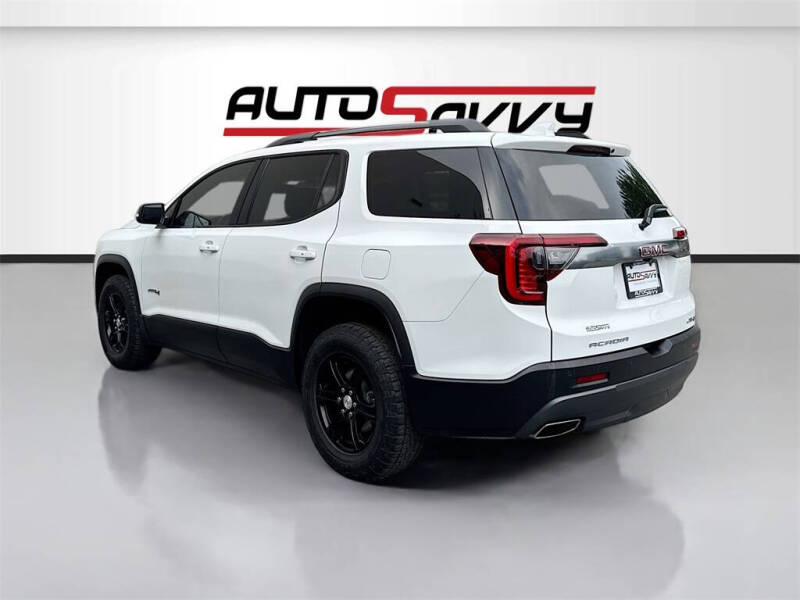 2022 GMC Acadia AT4