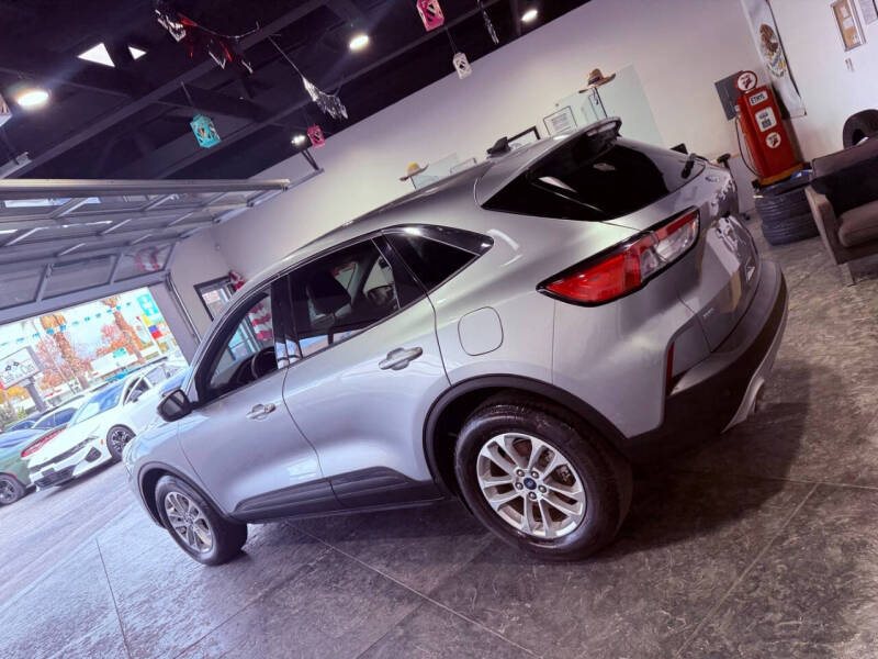 2021 Ford Escape Hybrid SE