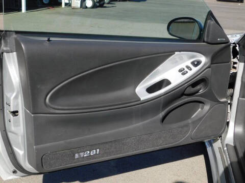 2004 Ford Mustang GT Deluxe