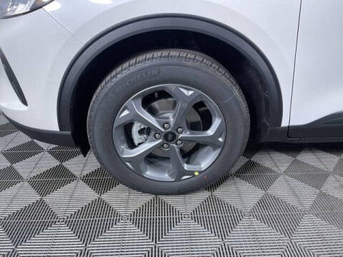 2026 Ford Escape Hybrid ST-Line Select