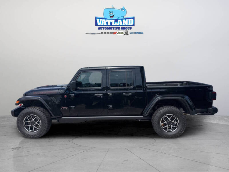 2026 Jeep Gladiator Shadow Ops