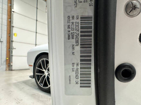 2016 Dodge Challenger 392 HEMI Scat Pack Shaker