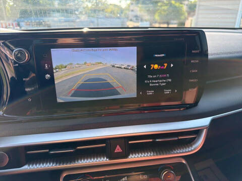 2023 Kia K5