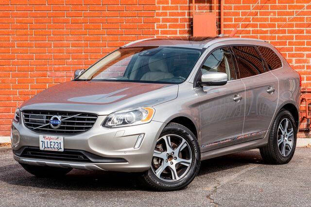2015 Volvo XC60 T6 Drive-E Platinum