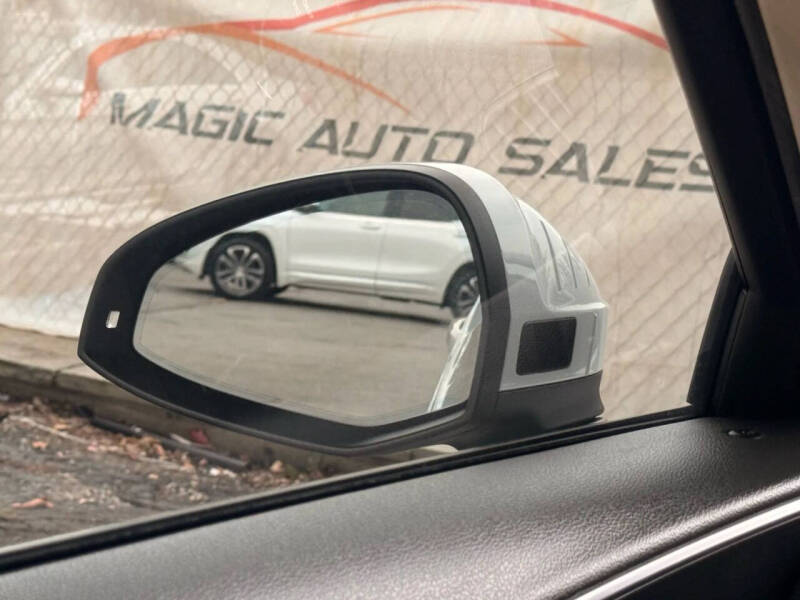 2017 Audi A4 2.0T quattro Premium Plus