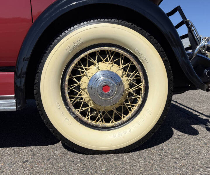 1932 Packard 902