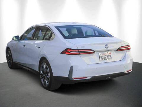 2025 BMW i5 eDrive40