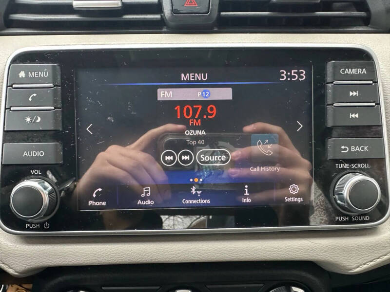 2021 Nissan Versa SV