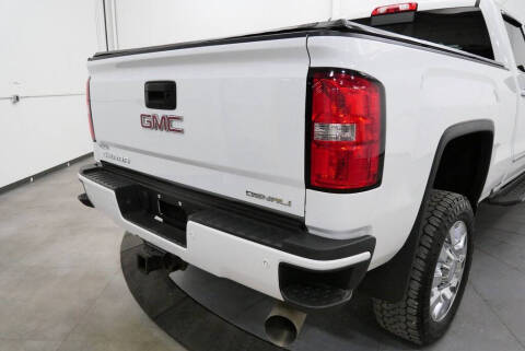 2017 GMC Sierra 2500HD Denali