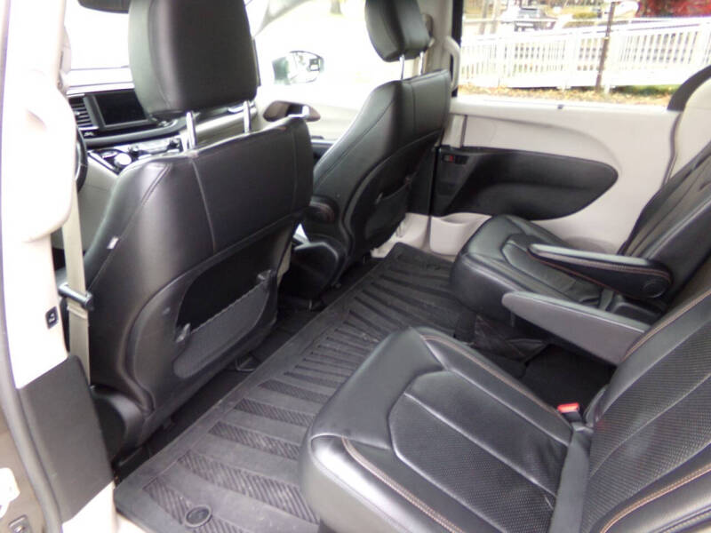 2018 Chrysler Pacifica Touring L