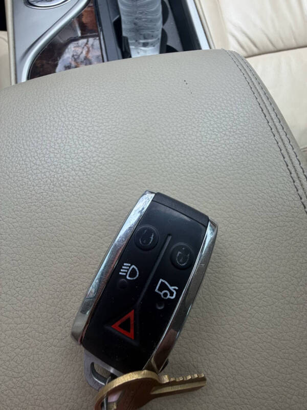 2011 Jaguar XF