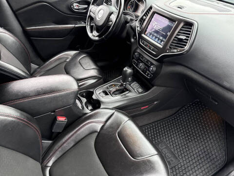 2020 Jeep Cherokee Trailhawk