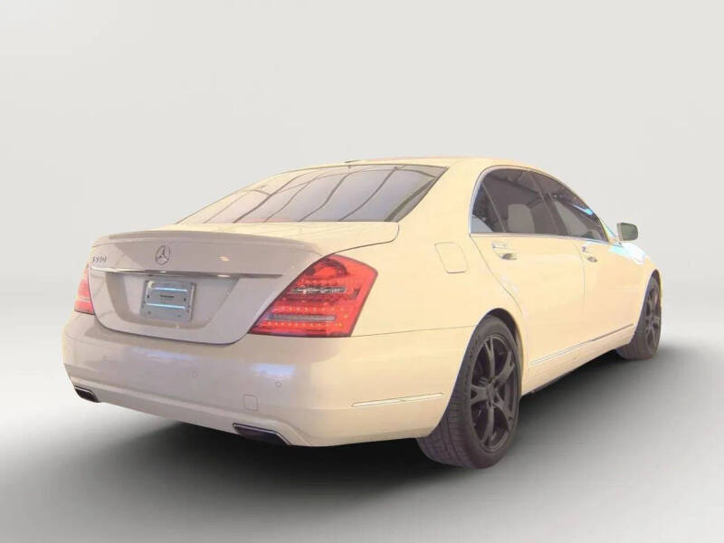 2013 Mercedes-Benz S-Class S 550