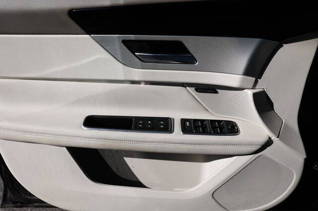 2017 Jaguar XF 35t Prestige