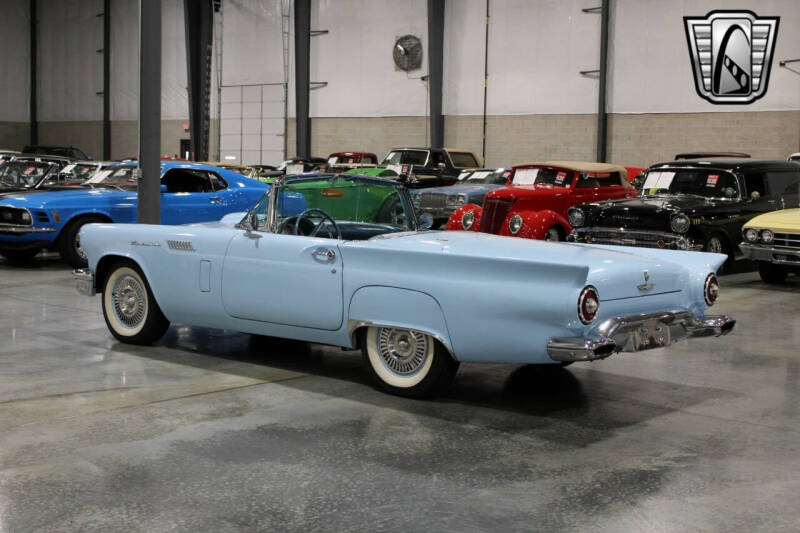 1957 Ford Thunderbird