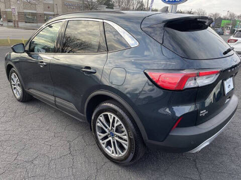 2022 Ford Escape SEL