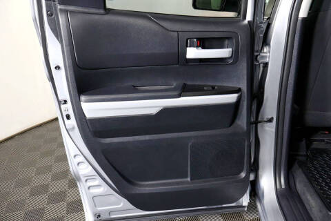 2017 Toyota Tundra SR5