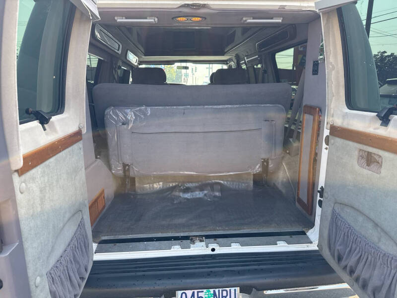 1999 Dodge Ram Van 1500