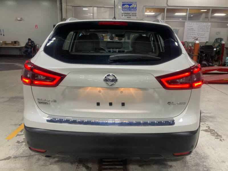 2021 Nissan Rogue Sport SL