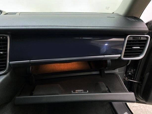 2015 Porsche Panamera 4