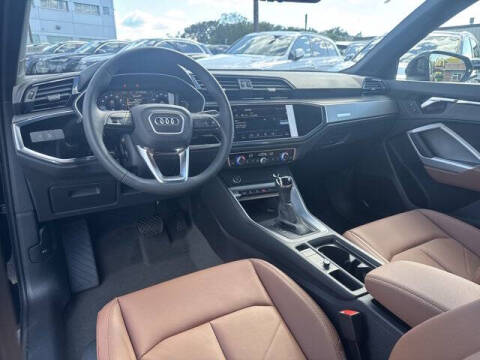 2025 Audi Q3 quattro S line Premium 45 TFSI