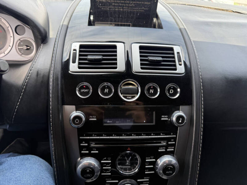 2014 Aston Martin V8 Vantage