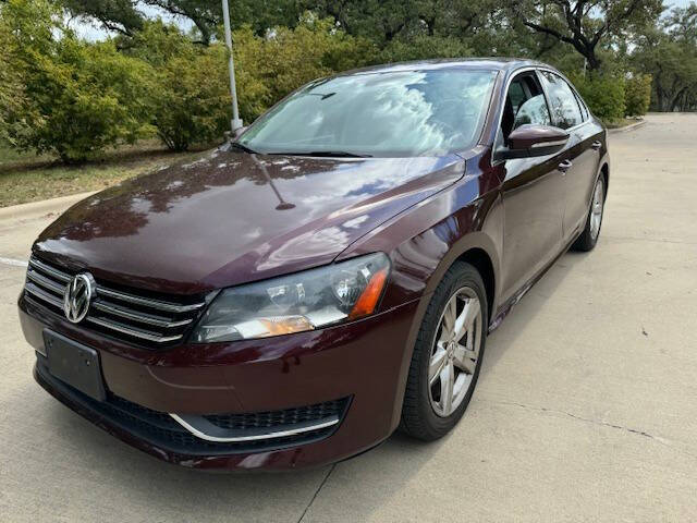 2012 Volkswagen Passat SE photo 3