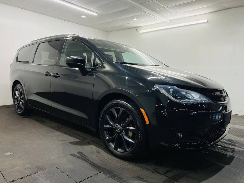 2020 Chrysler Pacifica for sale in Willimantic, CT