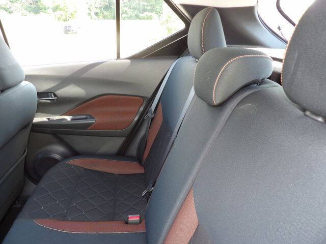 2019 Nissan Kicks SR