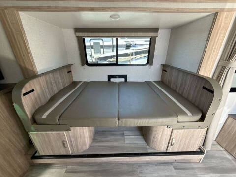2022 Winnebago Micro Minnie FLX