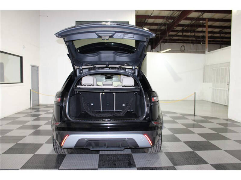 2019 Land Rover Range Rover Velar P250 R-Dynamic SE