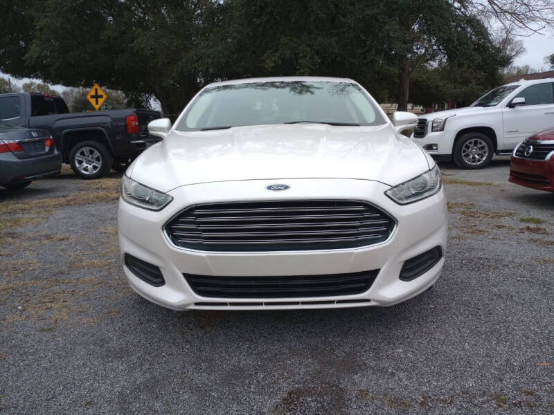 2014 Ford Fusion SE's photo