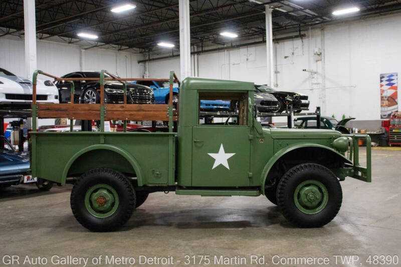 1963 Dodge M37