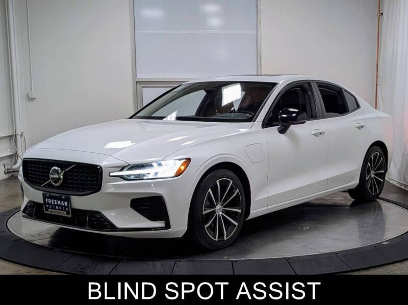 2023 Volvo S60 Recharge T8 Core Dark Theme