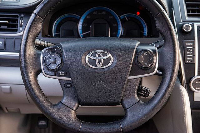 2013 Toyota Camry Hybrid XLE