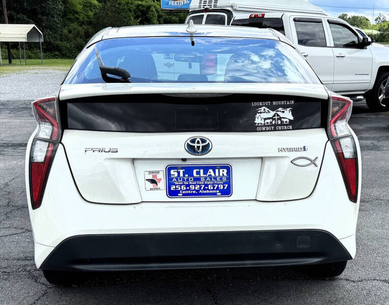 2016 Toyota Prius Four