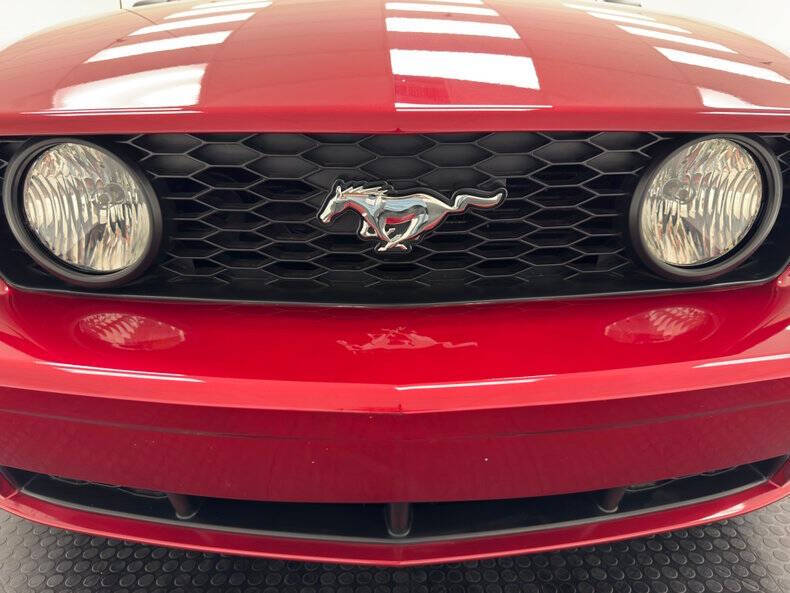 2005 Ford Mustang