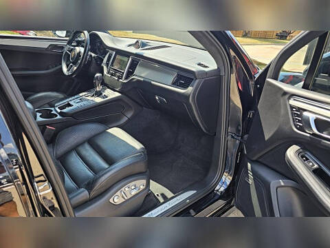 2016 Porsche Macan Turbo