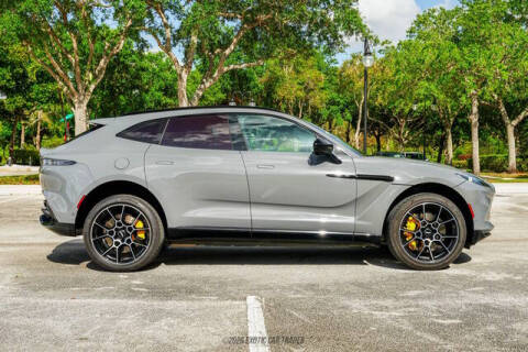 2021 Aston Martin DBX