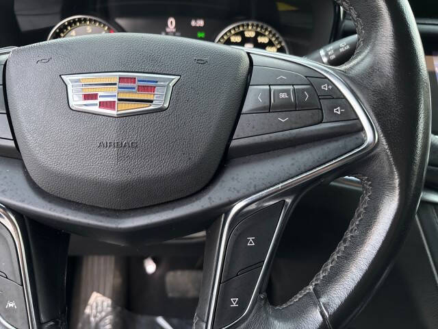 2022 Cadillac XT5 Luxury