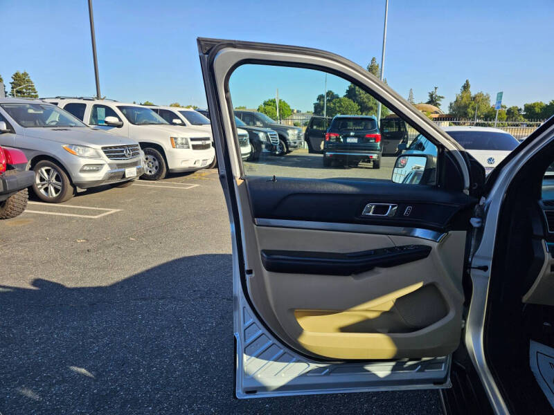 2017 Ford Explorer