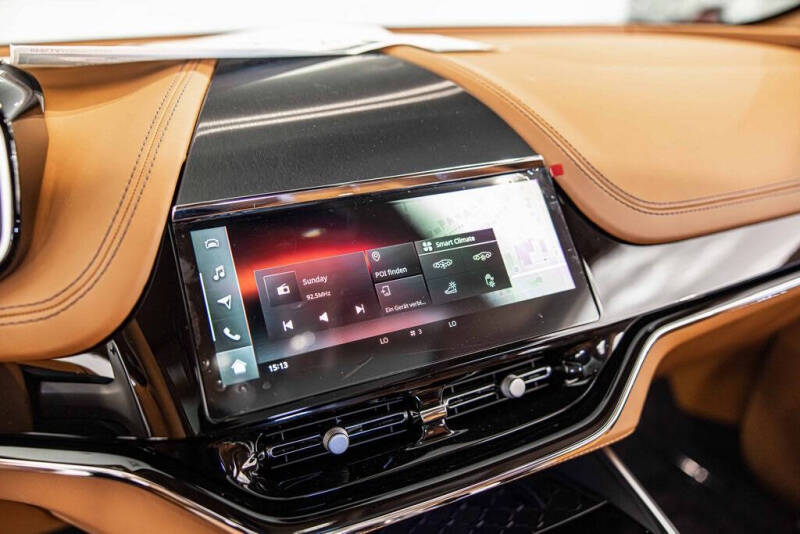 2026 Aston Martin DBX 707