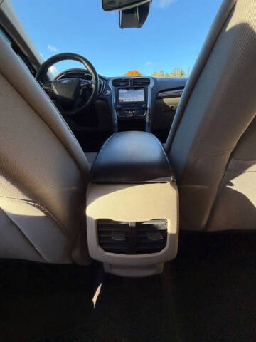 2019 Ford Fusion Hybrid SE