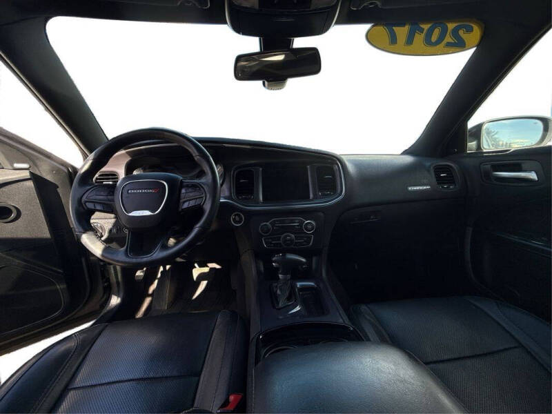 2017 Dodge Charger SXT